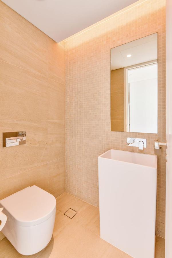 Luxe 3 Bedroom Oceanfront Apartment In The Heart Of Bluewaters Island Dubai Exterior foto
