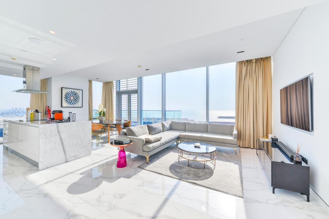 Luxe 3 Bedroom Oceanfront Apartment In The Heart Of Bluewaters Island Dubai Exterior foto