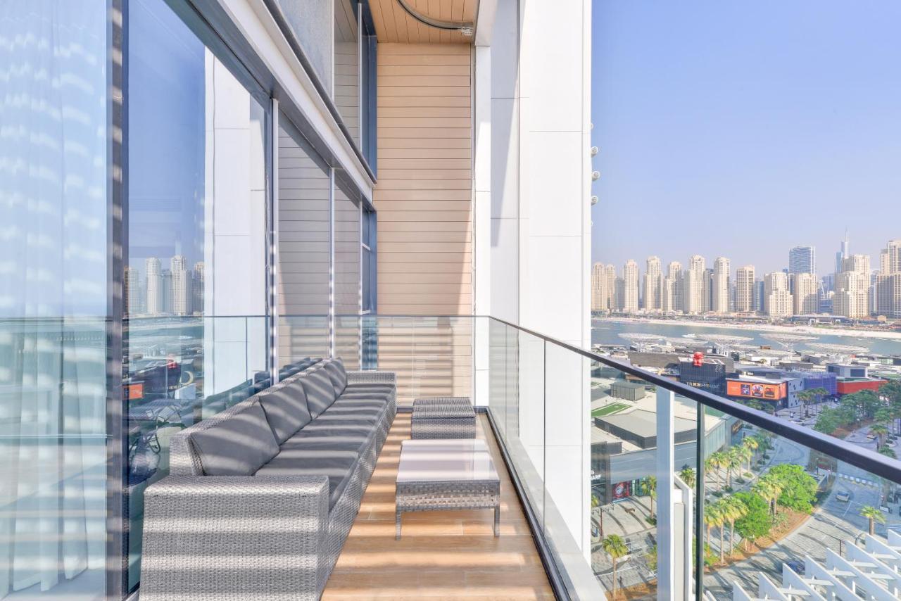 Luxe 3 Bedroom Oceanfront Apartment In The Heart Of Bluewaters Island Dubai Exterior foto