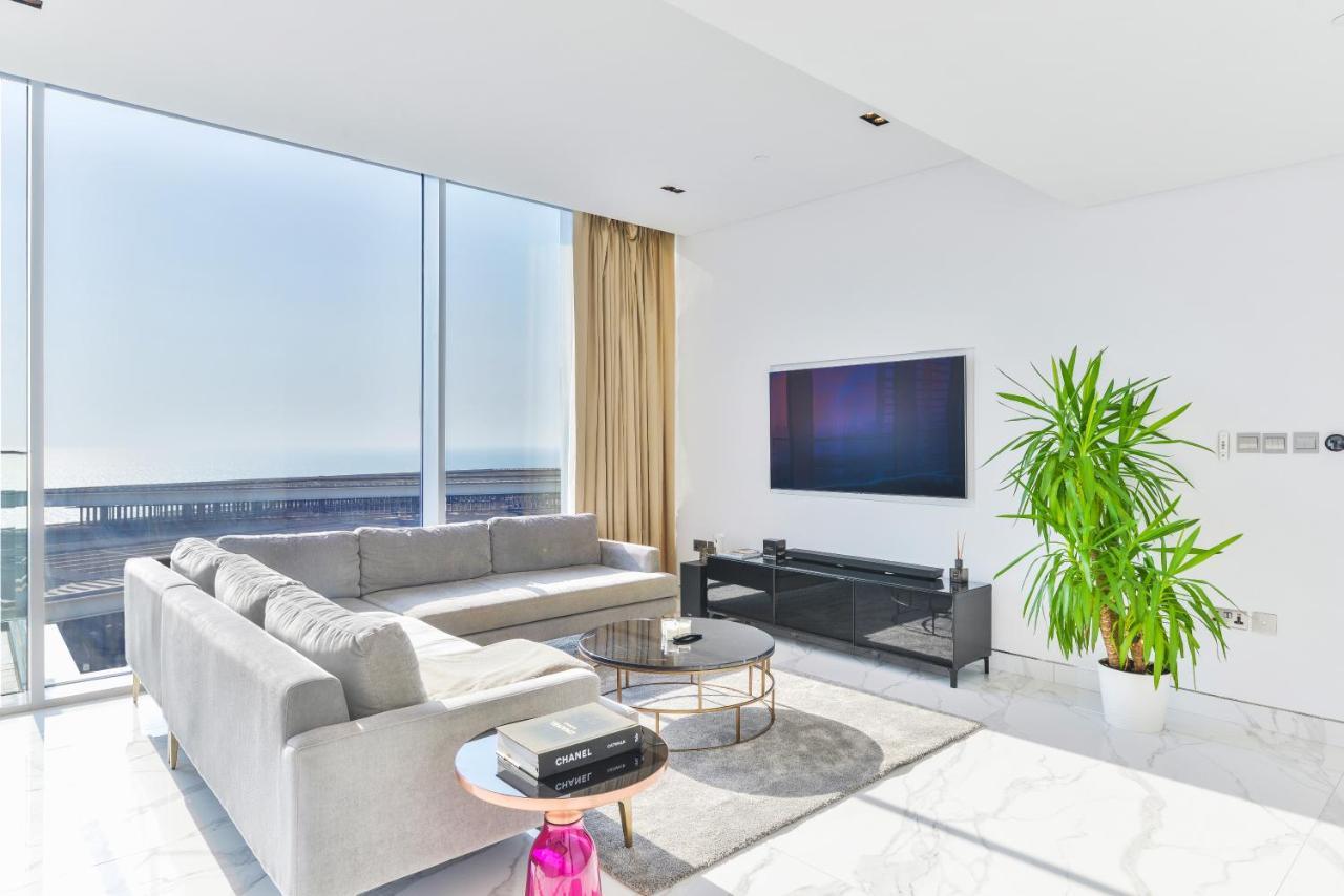 Luxe 3 Bedroom Oceanfront Apartment In The Heart Of Bluewaters Island Dubai Exterior foto